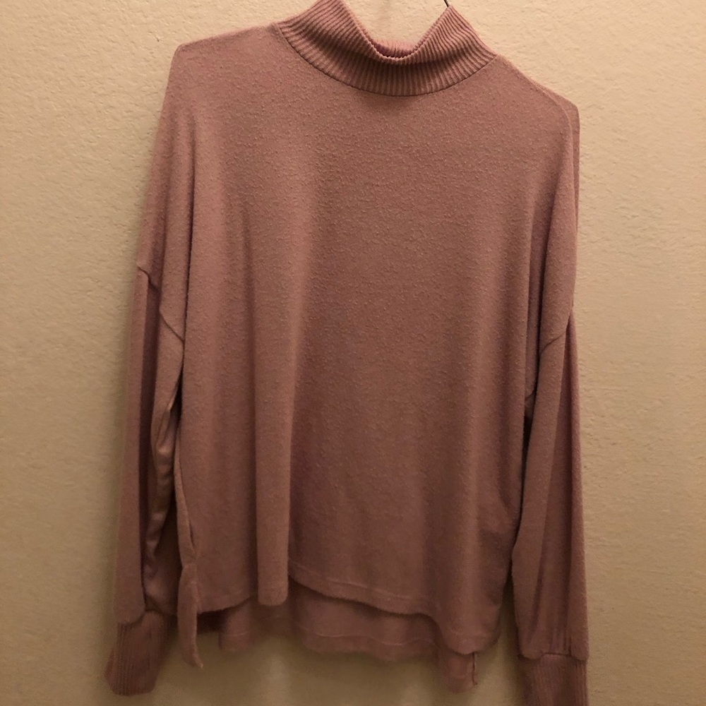pink sweater